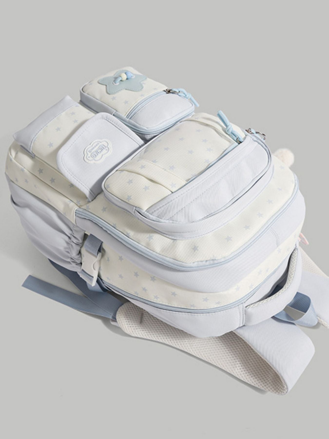 82dcb8d9-31d9-4f20-a592-18090002a1f6-Max